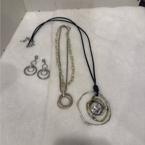 Elegant Silver and Gold Tone Necklace and Earring Set